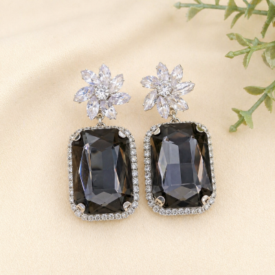 Trendy Crystal Earrings - Smoky Grey