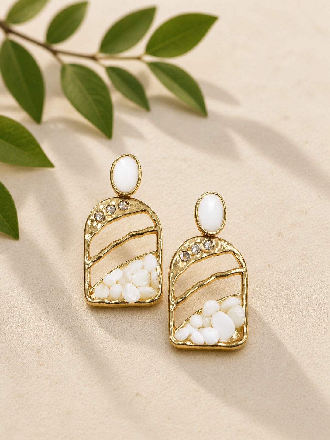 Trendy Crystal Earrings - Pearl White / Milky White